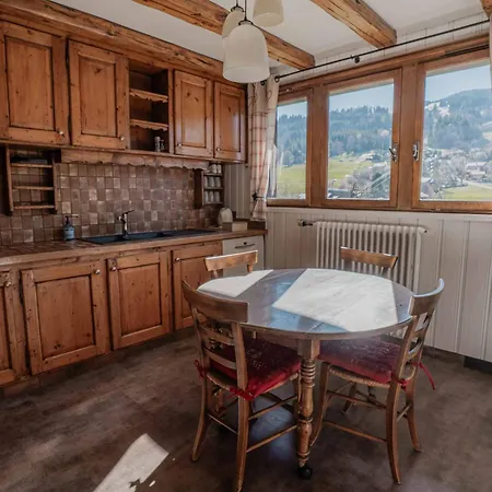 103m2 Pres De Megeve, Face A Telecabine La Princesse,2 , Garage, Local A Apartment